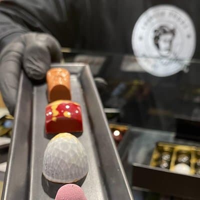 Ghent: Famous Belgian Chocolate Walking Tour with Tastings