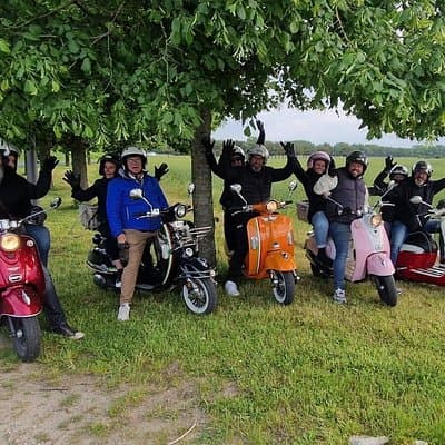 Scooter tour “Discovery of the Terroir” between Tours and Amboise