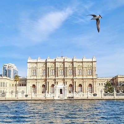 Istanbul Guided Dolmabahce Palace and Sunset Yacht Experience