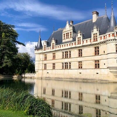 Loire Valley from Amboise : Azay le Rideau, Villandry, 2 Wineries