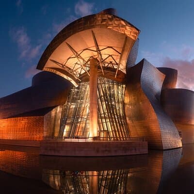Bilbao and Guggenheim Museum Private Walking Tour with guide