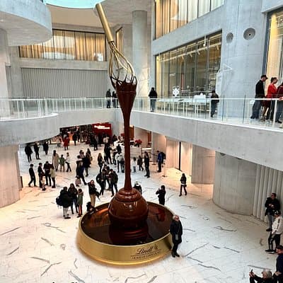Private Day Tour Lindt Home of Chocolate and FIFA Museum Zurich