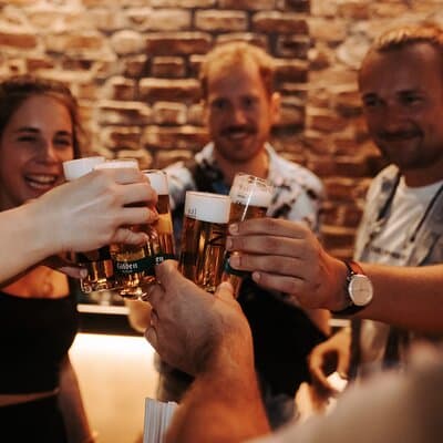 Entertaining Brewery Tour: Feel Good Package including local beer