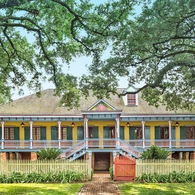 Laura Plantation Guided Tour: Big House & Original Slave Cabins