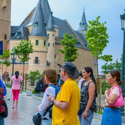 From Madrid: Toledo & Segovia Day Tour with Lunch & Tickets