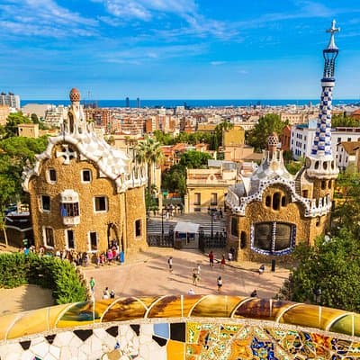 Combo: Skip the Line Sagrada Familia & Park Guell Guided Tour