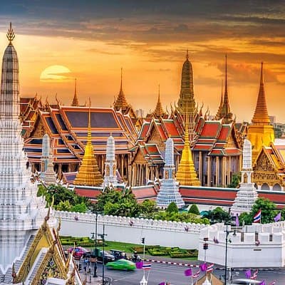 Bangkok Heritage Highlights: Grand Palace & Three Temples Tour