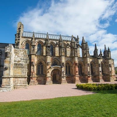 Rosslyn Chapel, Dunfermline Abbey and Stirling Castle Day Tour