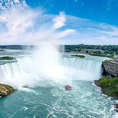 Toronto to Niagara Falls Tour: Skip-the-Line Boat & Journey