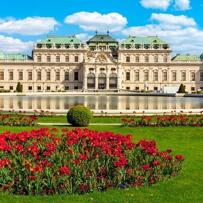 Skip-the-line Upper Belvedere Tickets and Guided Tour Vienna