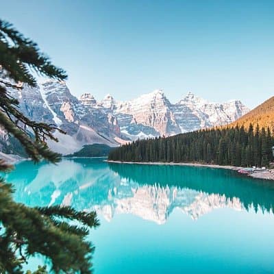 2025 Winner-Lake Louise Moraine Lake Johnston Canyon Banff Town