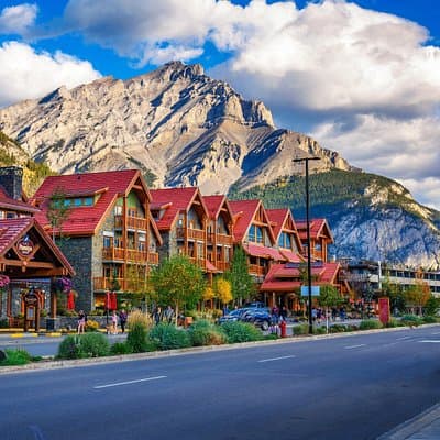 Banff Gondola Lake Minnewanka Johnston canyon and Banff Town