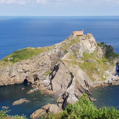 Dragonstone, Mundaka and Guernica from Bilbao