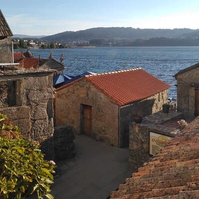 Rías Baixas - Arousa Island, Combarro and Mussel Boat