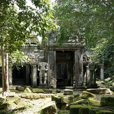 From Siem Reap: Preah Khan, Neak Pean and Pre-Rup Private Tour