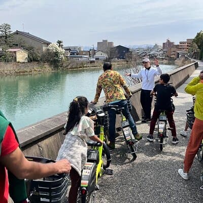 Kanazawa Half Day E-bike Tour