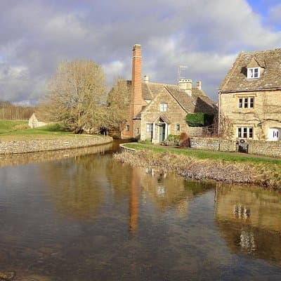 Cotswolds Road Trip Guidebook: Bourton, Bibury & Blenheim Palace