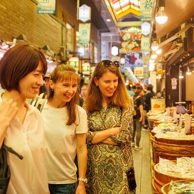 Kyoto Nishiki Market Food & Culture Tour with Izakaya Lunch