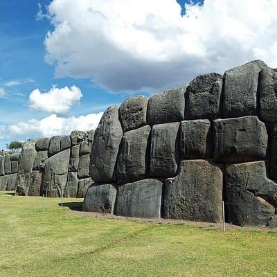 Cusco: Half-Day City Tour with Sacsayhuaman and Qenqo
