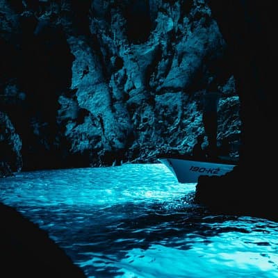 Blue Cave, Hvar & 5 Islands Speedboat Adventure From Split