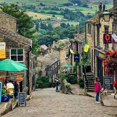 The Dales and Bronte Country Small-Group Tour from Manchester