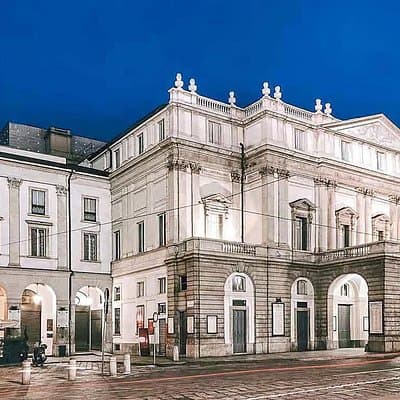 Milan's Opera Gem and La Scala Guided Walking Tour