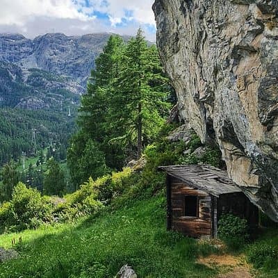 Guided Hiking Half Day in Zermatt