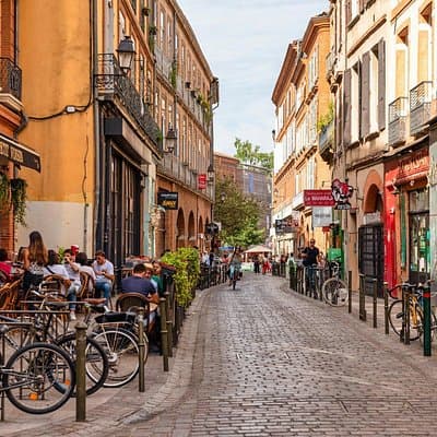 Toulouse Quest: A Love Story Parted by War