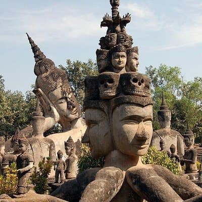Vientiane Private Full-Day Tour with Buddha Park and Lunch