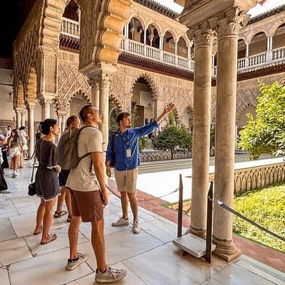 Seville Guided Tour: Alcazar, Cathedral & Giralda in English
