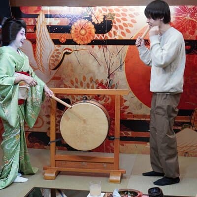 Interactive Geisha Experience in Nara