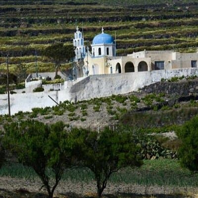 Santorini Traditional Villages and Akrotiri Excavations