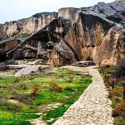 Baku : Gobustan, Absheron Sights Guided Day Trip Lunch included