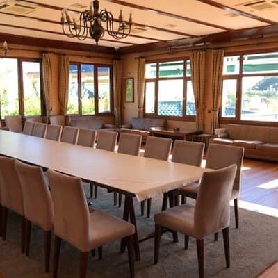 Private Wine Tasting in Luxury Salon With Views in Santander