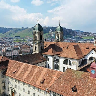 Rapperswil, Cheese, and Lindt Home of Chocolate from Zurich