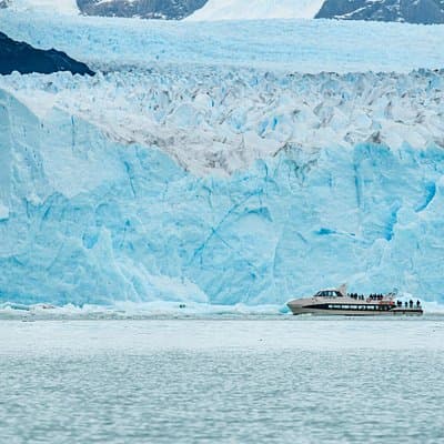 Perito Moreno Glacier with Navigation from El Calafate