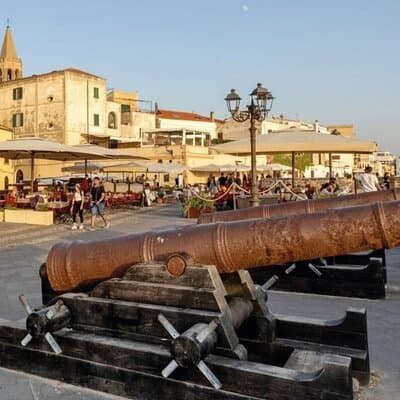 Alghero Walking Tour with Audio and Written Guide by a Local
