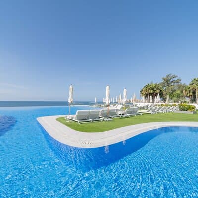 Full Day Ticket at Perchel Beach Club with Lunch