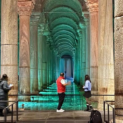 Istanbul Old City: Basilica Cistern - Blue Mosque - Grand Bazaar