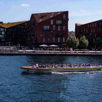 Copenhagen Classic Canal Tour With Guide