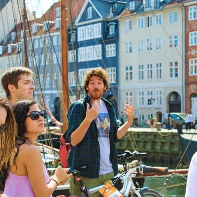 3-hour Copenhagen City Highlights Bike Tour