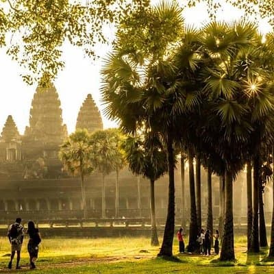 Angkor Thom Ta Prohm and Sunset in Angkor Wat Golden Hour Tour