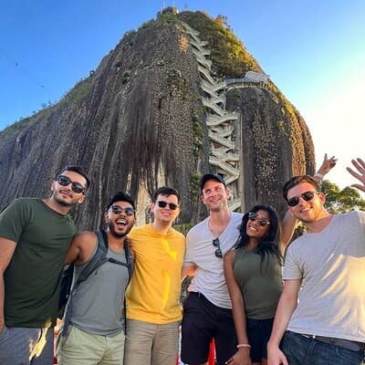 PREMIUM Guatapé Tour: Rock, Luxury boat ride, Meals & Llamas