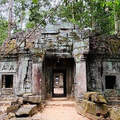 Siem Reap: Preah Khan, Neak Pean & Pre Rup Temple Tour