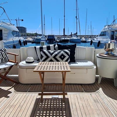 Porto: Luxury Yacht Tour on the Douro River - Sunset or Daytime