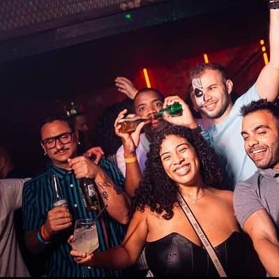 More than a Pub Crawl: An Authentic Night Experience in Rio