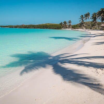 Beach Escape: Isla Contoy and Isla Mujeres with Snorkeling.