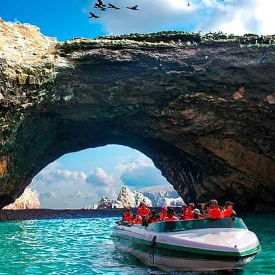 Lima to Paracas: Islands, Slave Tunnels & National Park in 1 day!