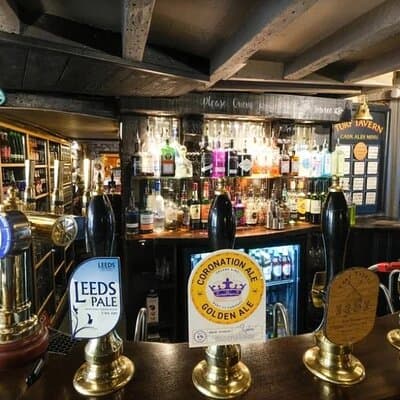Oxford Pub Tour: Historic Pubs and Local Brews