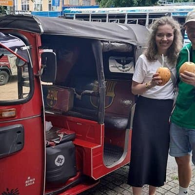 Colombo private city tour by tuk tuk morning and evening